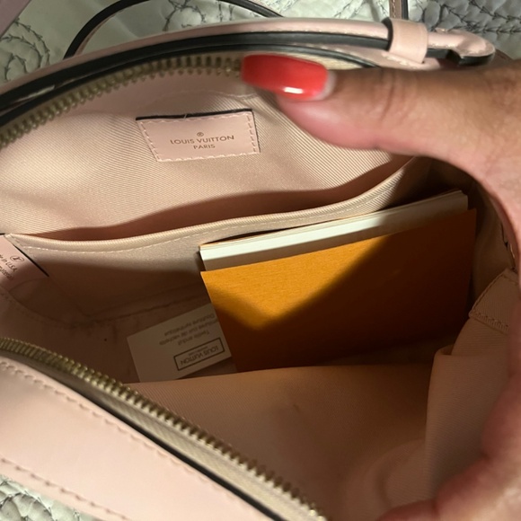 Louis Vuitton Saintonge - Picture 4 of 9